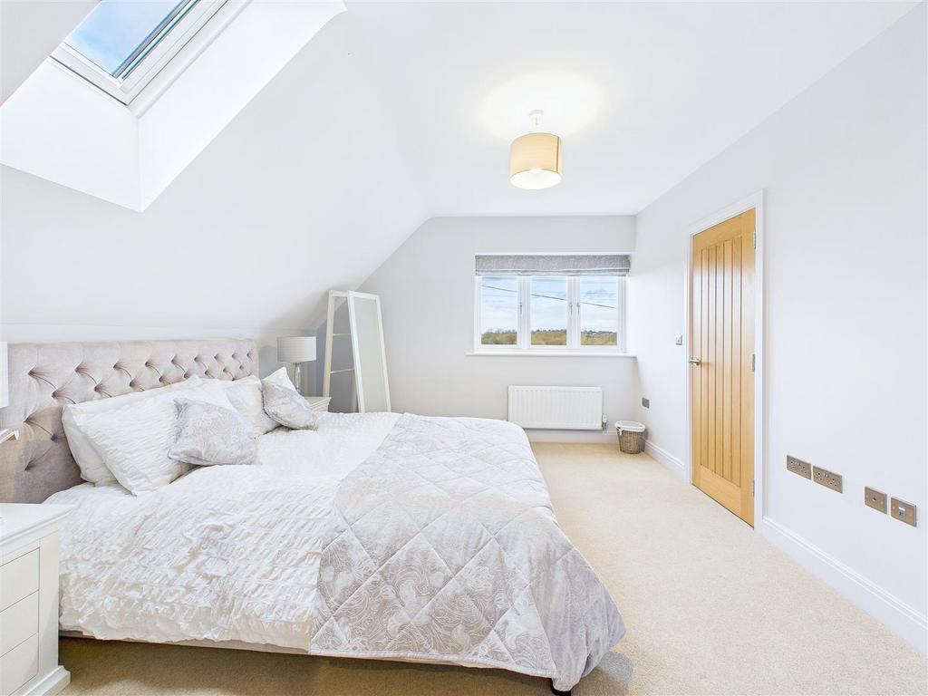 CAM04366 G0-PR0160-STILL031.jpg