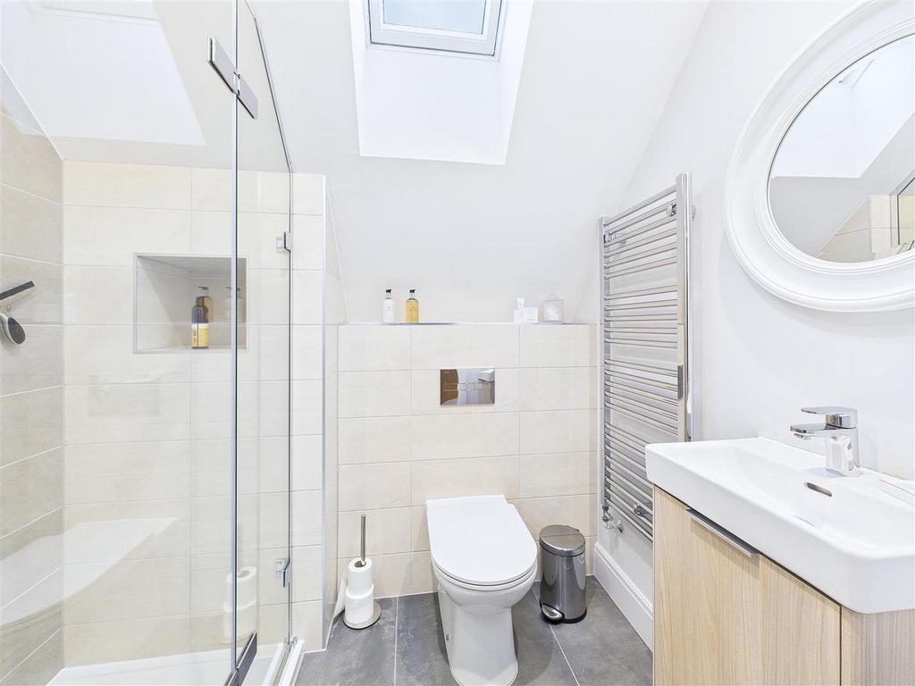 CAM04366 G0-PR0160-STILL034.jpg