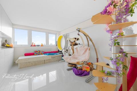 2 bedroom apartment for sale, Skinner Street, London