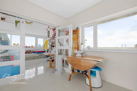 2 bedroom apartment for sale, Skinner Street, London