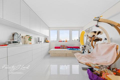 2 bedroom apartment for sale, Skinner Street, London