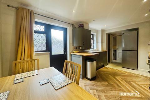 3 bedroom semi-detached house for sale, Stravinsky Road, Basingstoke, Hampshire