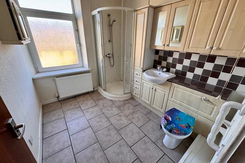 undefined, Aberdare CF44