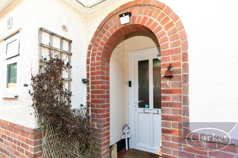 4 bedroom chalet for sale, Headswell Avenue, Bournemouth, Dorset
