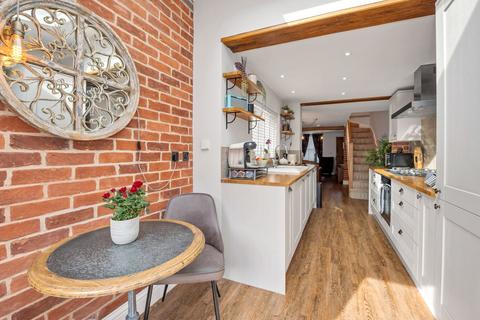 2 bedroom property to rent, Bishops Road, Bury St. Edmunds, IP33