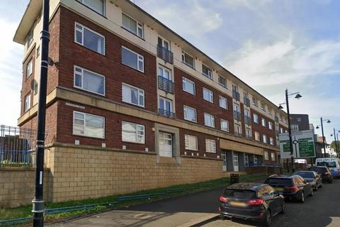 3 bedroom flat to rent, High Street East, Sunderland
