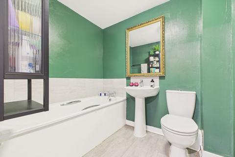 3 bedroom semi-detached house for sale, Featherwood Avenue, Newcastle Upon Tyne, NE15