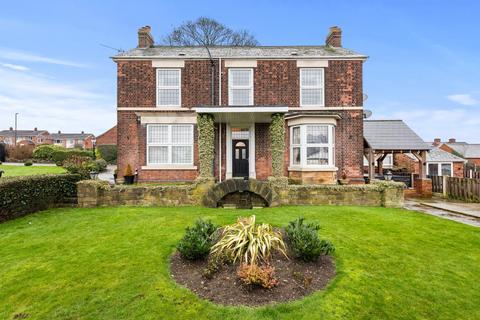 3 bedroom detached house for sale, Station Road, Brimington, Chesterfield, S43 1LJ
