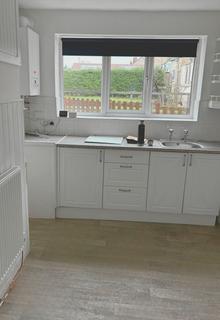 3 bedroom house to rent, Surtees Avenue, Durham DH6