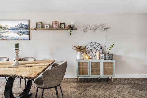 undefined, The Grange, Therfield SG8