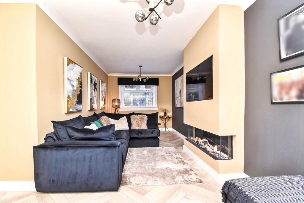 Lounge Angle 1