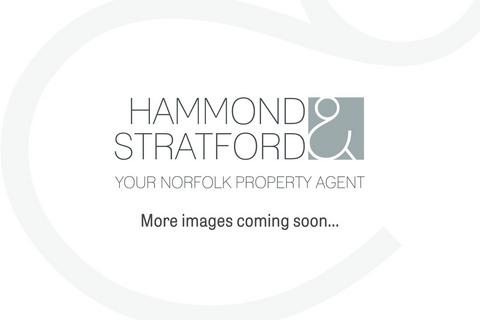 3 bedroom detached house for sale, Freesia Way, Cringleford