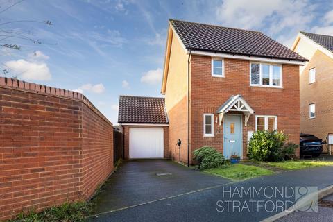 3 bedroom detached house for sale, Freesia Way, Cringleford