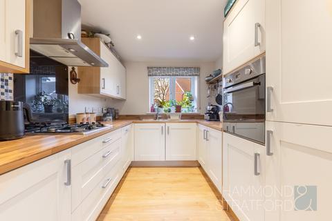 3 bedroom detached house for sale, Freesia Way, Cringleford