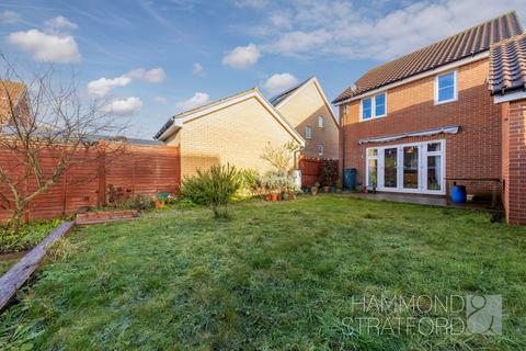 3 bedroom detached house for sale, Freesia Way, Cringleford