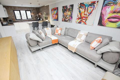 undefined, Wallace Mill Gardens, Mid Calder, EH53