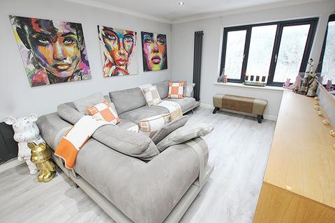 undefined, Wallace Mill Gardens, Mid Calder, EH53