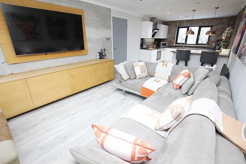 undefined, Wallace Mill Gardens, Mid Calder, EH53