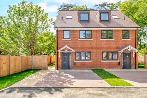 undefined, London Road, Hindhead GU26