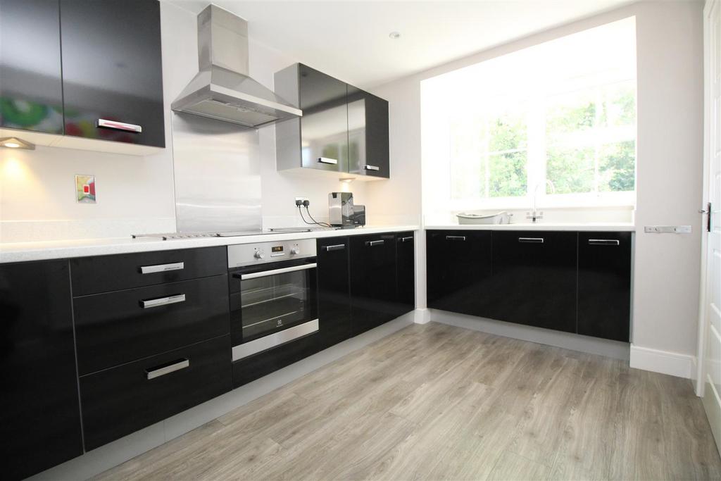 Kitchen a.JPG