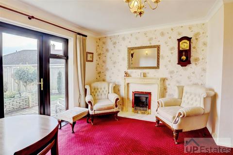 2 bedroom detached bungalow for sale, Peake Avenue, St Nicolas Park, Nuneaton