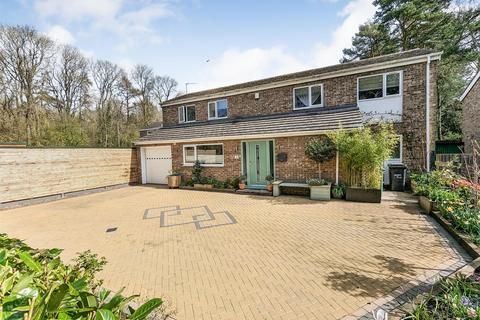 4 bedroom detached house for sale, Dunedin Road, Corby NN18