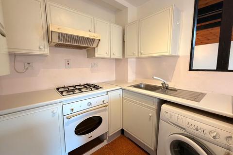 1 bedroom flat for sale, South Hill Park, Hampstead Heath, London NW3