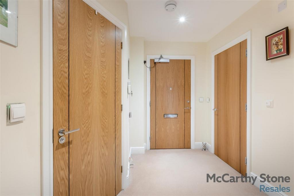 8672857-interior07.jpg