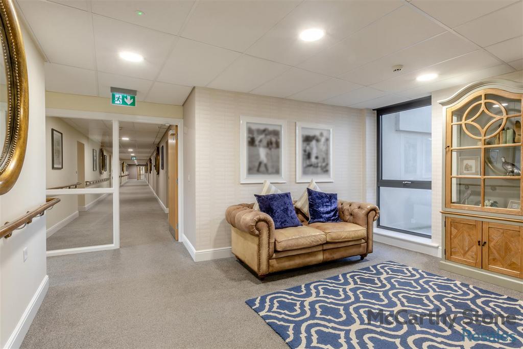8672857-interior17.jpg