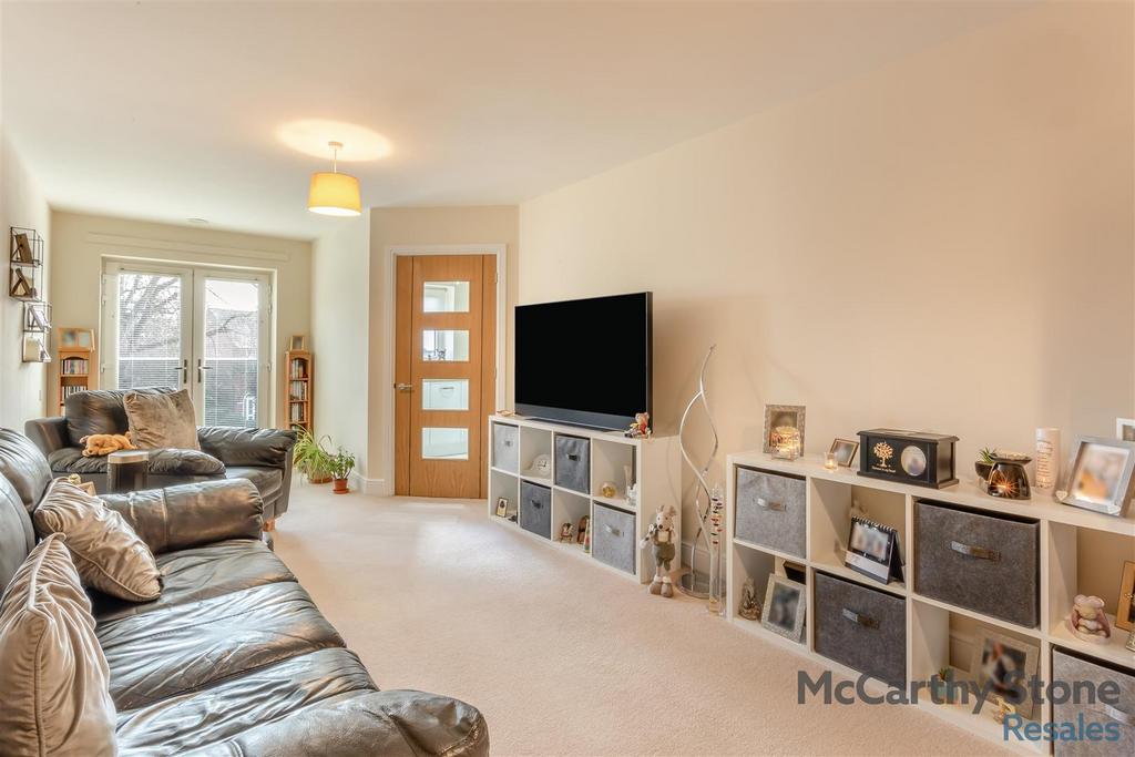 8672857-interior11.jpg