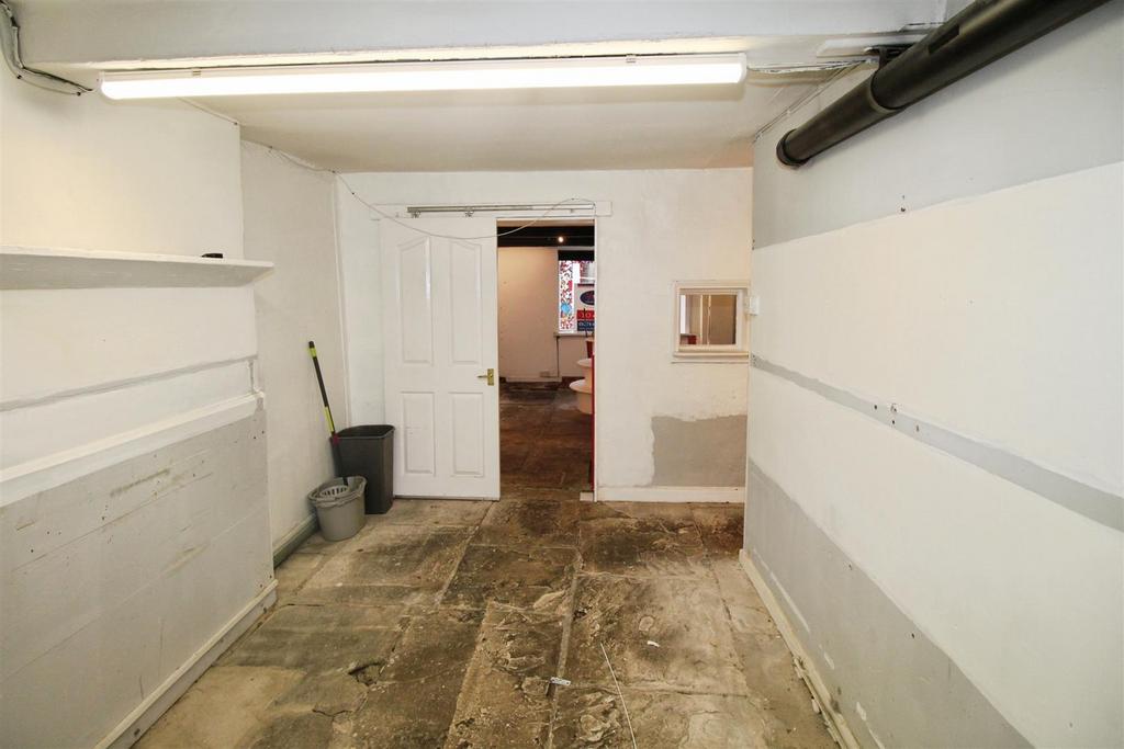 Rear storage or display area