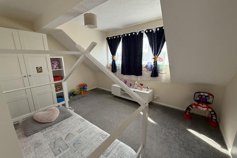 2 bedroom duplex to rent, Viewfield Close, Harrow, HA3
