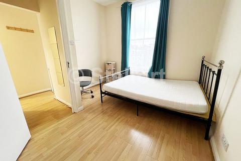 1 bedroom flat to rent, Junction Road, London, N19