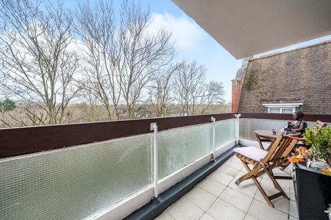 2 bedroom flat for sale, Heathfield, Lyttleton Road, Hampstead, N2