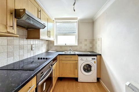 1 bedroom flat for sale, Flat 12 Iona House, Nelson Street, Aldershot, Hampshire, GU11 1HF
