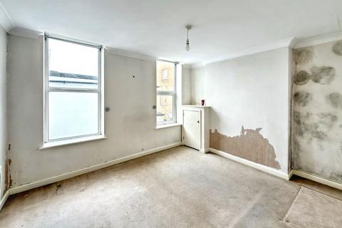 1 bedroom flat for sale, Flat 12 Iona House, Nelson Street, Aldershot, Hampshire, GU11 1HF