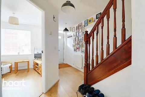 4 bedroom terraced house for sale, Davies Way, Nottingham