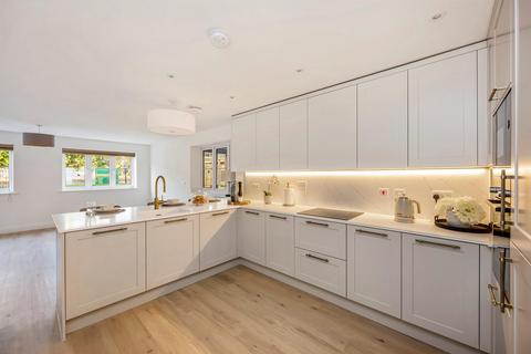 2 bedroom flat for sale, The Residence, Weybridge, Surrey, KT13.