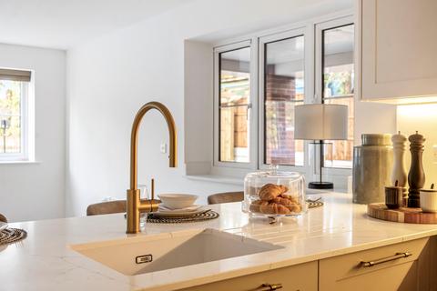 2 bedroom flat for sale, The Residence, Weybridge, Surrey, KT13.