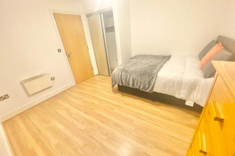 3 bedroom flat share to rent, Townsend Way, Birmingham B1