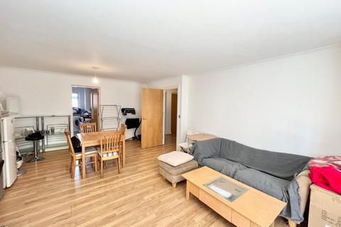 3 bedroom flat share to rent, Townsend Way, Birmingham B1