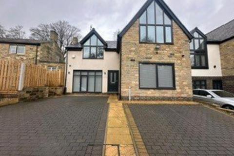 4 bedroom detached house to rent, Lady Royd Gardens, Bradford, West Yorkshire, BD9