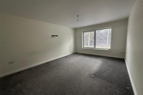 4 bedroom detached house to rent, Lady Royd Gardens, Bradford, West Yorkshire, BD9