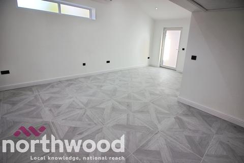 1 bedroom detached bungalow to rent, 30 Chambres Road, Southport, PR8