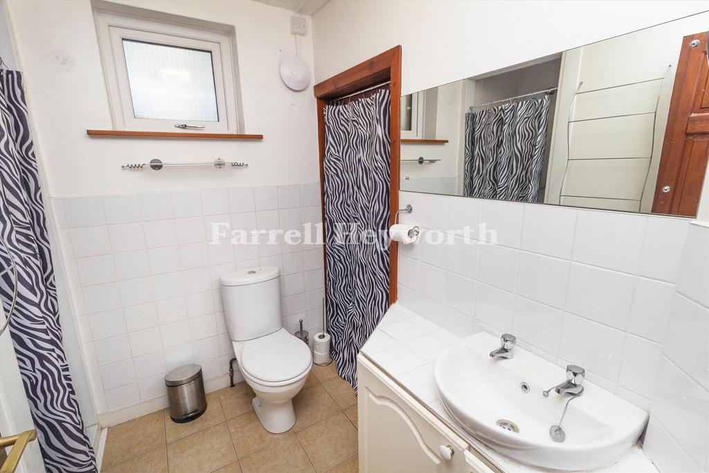 Cottage Shower Room