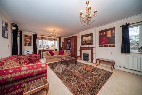 4 bedroom detached house for sale, Billington Road, Leighton Buzzard, LU7
