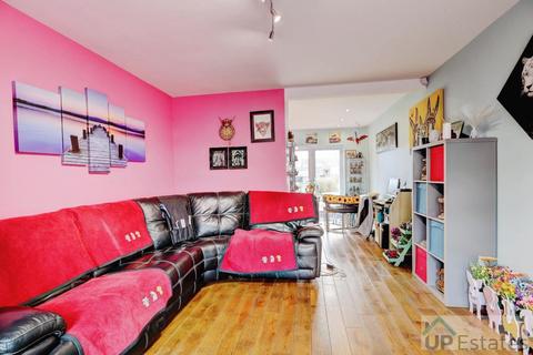3 bedroom semi-detached house for sale, Lord Lytton Avenue, Coventry