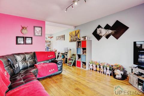 3 bedroom semi-detached house for sale, Lord Lytton Avenue, Coventry