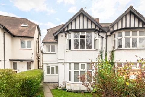 Studio to rent, Wentworth Road, London NW11