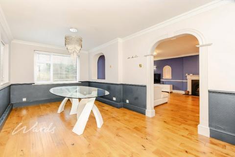 undefined, New Barn Road Longfield DA3